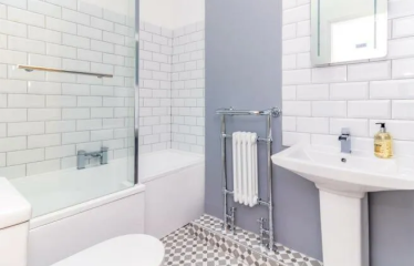 4 bed end terrace house to rent