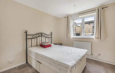 1 bed flat to rent  Millway Close