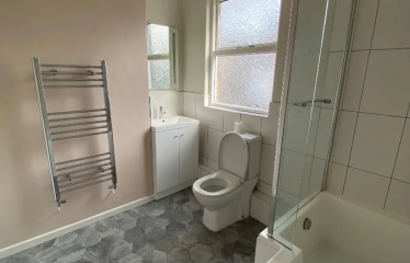 2 bed property to rent  Lucerne Street