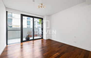 Building 9, Spacious Layout | Impeccably Maintained | Vacant