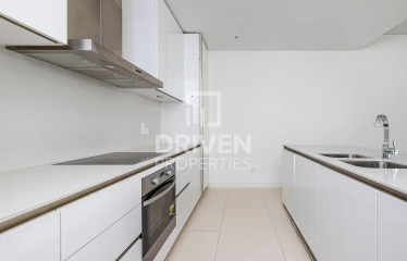 Building 9, Spacious Layout | Impeccably Maintained | Vacant