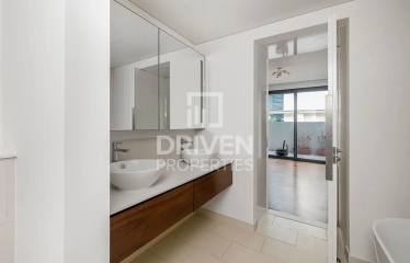 Building 9, Spacious Layout | Impeccably Maintained | Vacant