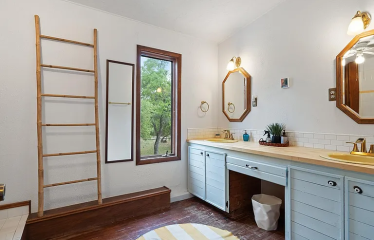 307 Valley Ridge Rd, Wimberley, TX 78676