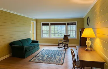 11 Mansion Drive, Hyde Park, NY 12538