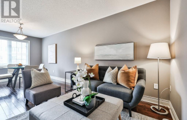 3050 DRUMLOCH Avenue