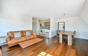 2 bed flat to rent Richmond Road, Kingston, Kingston Upon Thames