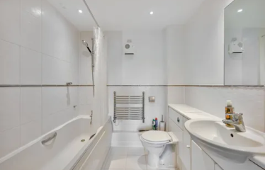 2 bed flat to rent Richmond Road, Kingston, Kingston Upon Thames