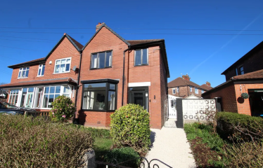 3 bed semi-detached house for sale Heywood Road, Prestwich M25