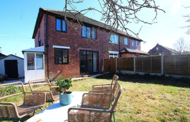 3 bed semi-detached house for sale Heywood Road, Prestwich M25