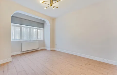 4 bed semi-detached house to rent Lichfield Drive, Prestwich M25