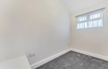 4 bed semi-detached house to rent Lichfield Drive, Prestwich M25